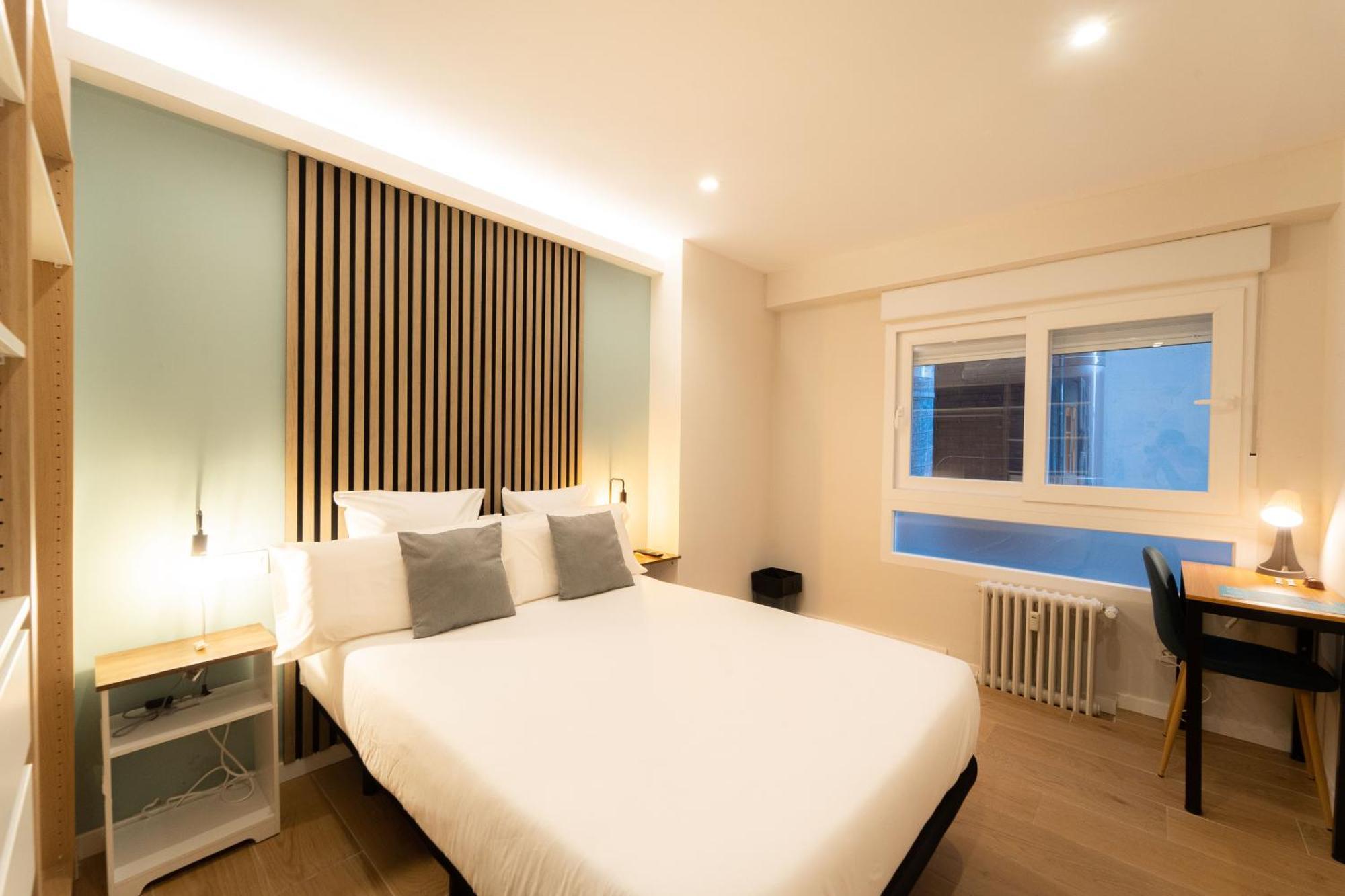I'M Room Suites Nuevos Ministerios - Bernabeu 'Digital Access' Madrid Room photo
