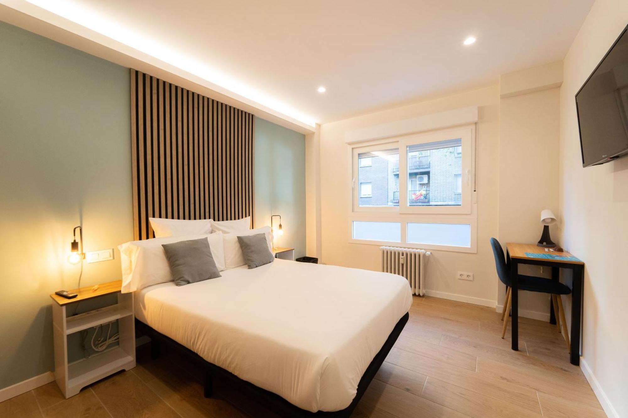 I'M Room Suites Nuevos Ministerios - Bernabeu 'Digital Access' Madrid Room photo