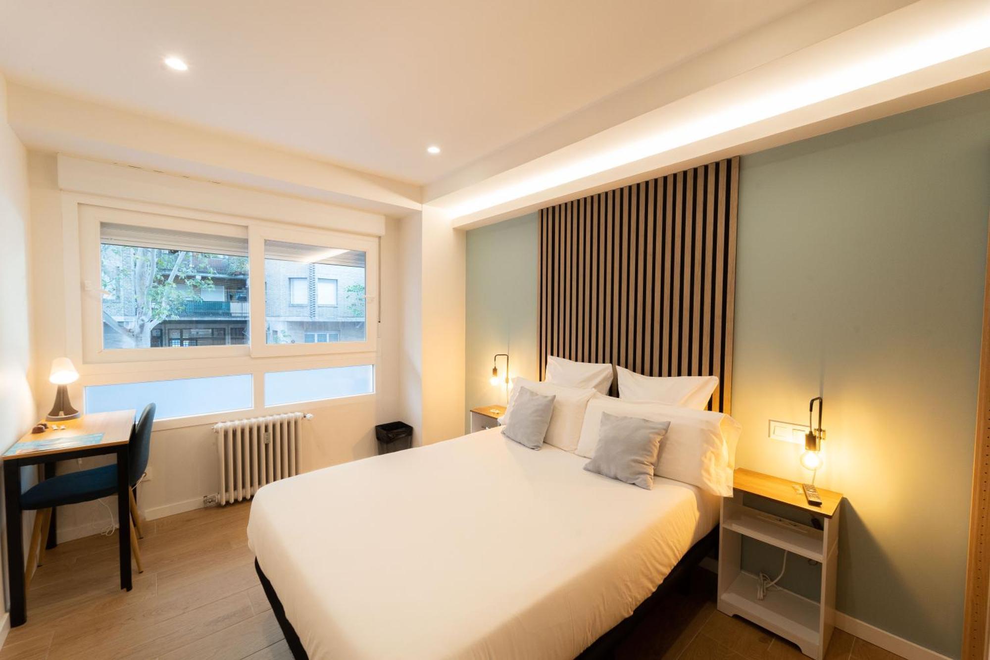 I'M Room Suites Nuevos Ministerios - Bernabeu 'Digital Access' Madrid Room photo